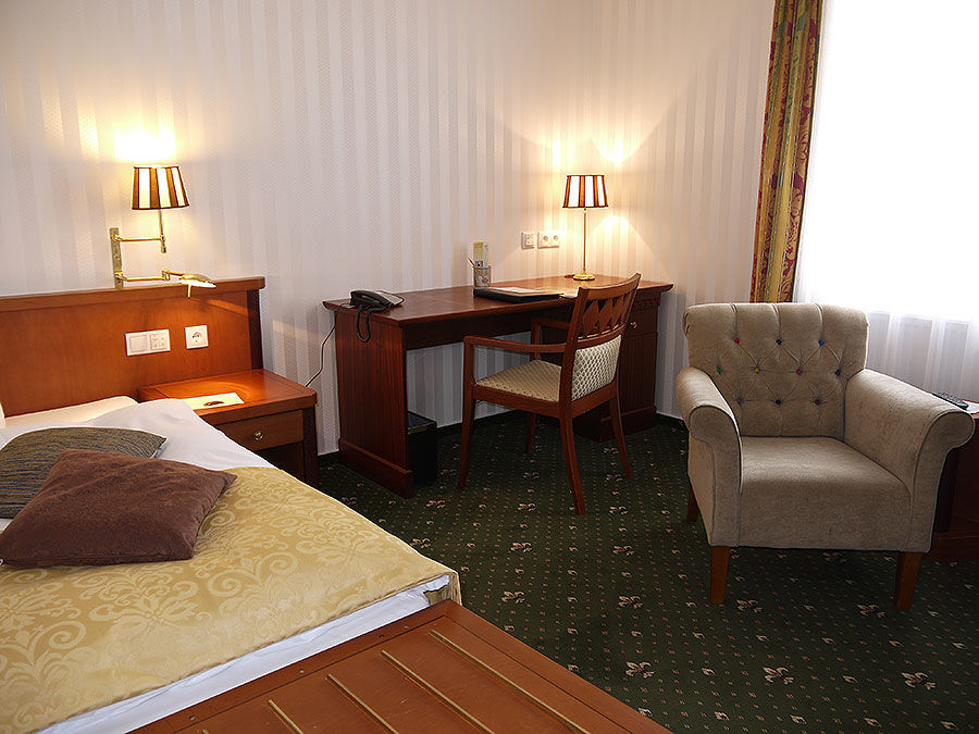 Landhotel Schwarzer Adler Suelzetal Chambre photo