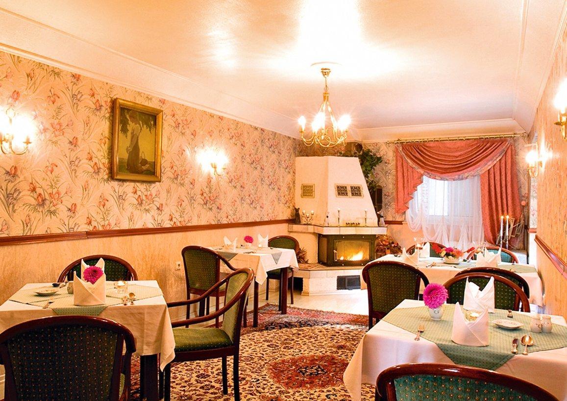 Landhotel Schwarzer Adler Suelzetal Extérieur photo